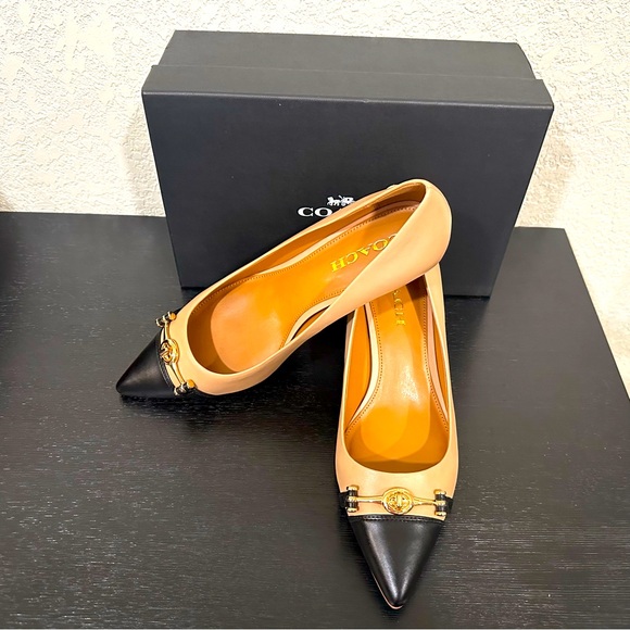 NIB Coach Lauri Silky Nap Pumps - Picture 5 of 6
